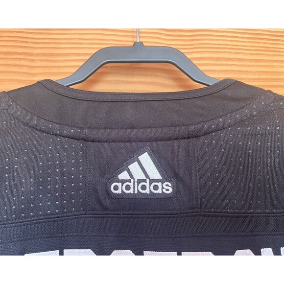 Adidas Boston Bruins Patrice Bergeron Authentic Jersey 100th Anniversary Size 52 - Picture 13 of 14